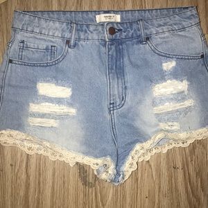 HIGH WAISTED SHORTS